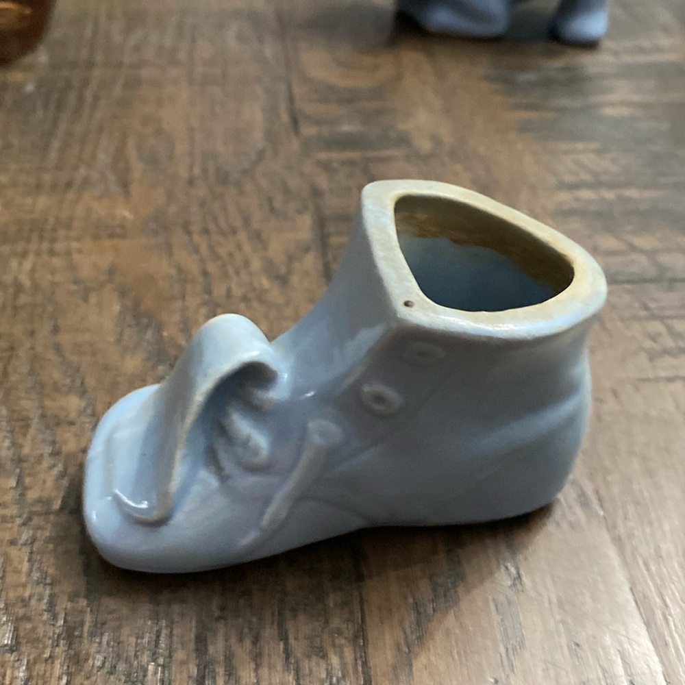 ✨Vintage Mccoy Pottery Baby Shoe Planter 🌱